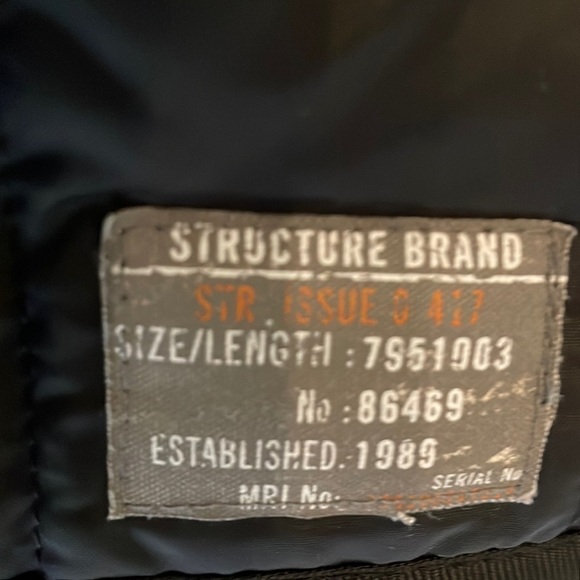 STRUCTURE Nylon Vest Size Large - Picture 7 of 8